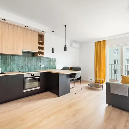 Wilenska Express Homely By Bookinghost