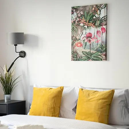 Wilenska Express Homely By Bookinghost