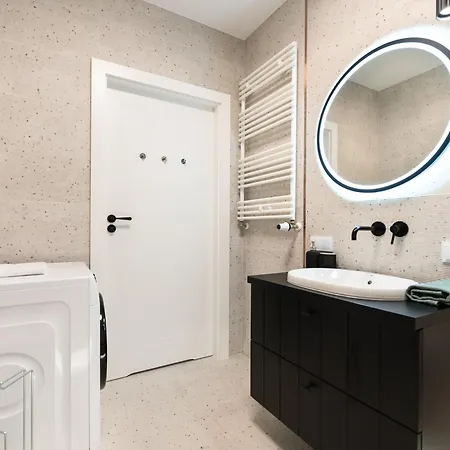 Wilenska Express Homely By Bookinghost *